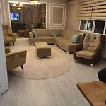 Apartment Sehir Merkezinde Konforunda Family House