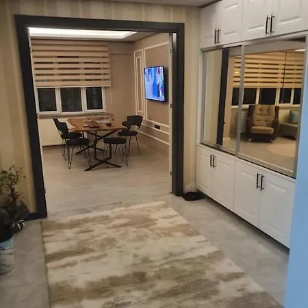 Sehir Merkezinde Konforunda Family House Διαμέρισμα
