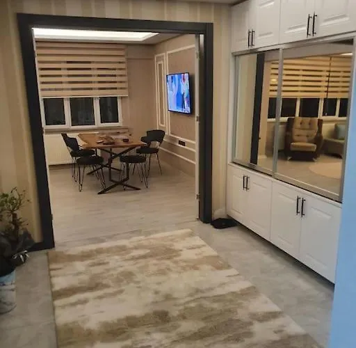 Sehir Merkezinde Konforunda Family House Daire